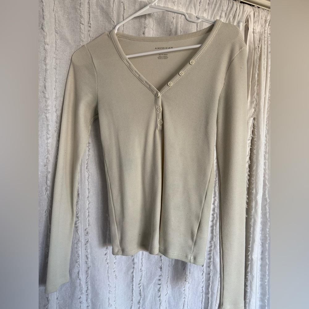 Women's extra small American Eagle cream, long sleeve top